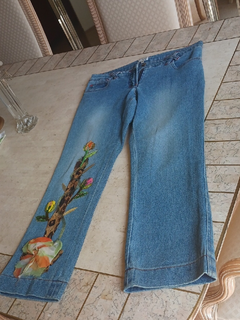 Vintage (store-Cache) Jeans with floral beaded design,...size 0..."NEW" VINTAGE - Picture 15 of 15